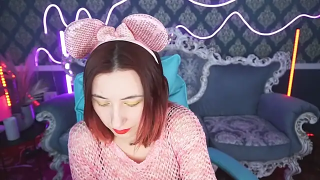 Roxy Rayy online show from February 16, 2:00 pm