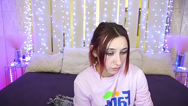 Roxy Rayy online show from March 9, 7:05 pm