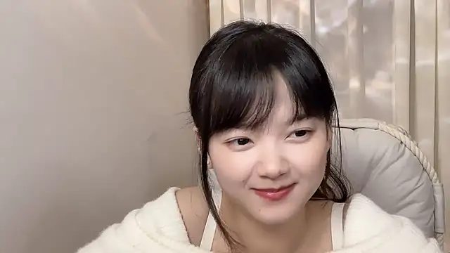 Snapshot of max688 chatting on January 1, 12:00 pm max688 online show from January 1, 12:00 pm