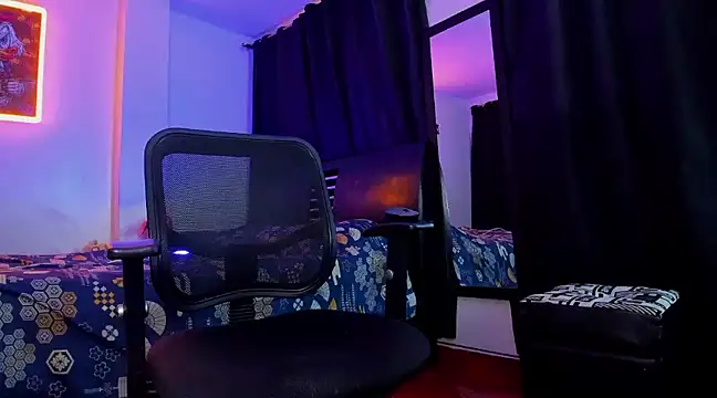 Giomar Reyes online show from February 13, 3:07 am