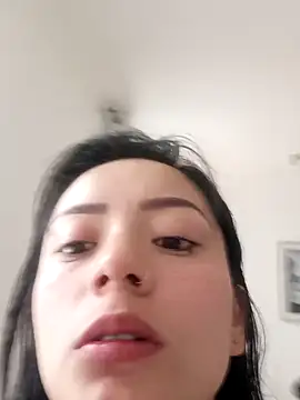 missycanoo online show from December 3, 10:39 am