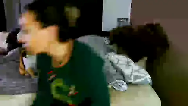 Snapshot of snowpanter chatting on February 5, 7:20 pm snowpanter online show from February 5, 7:20 pm