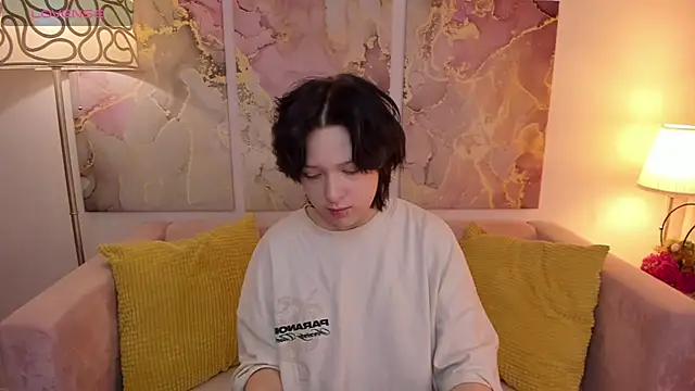 fiamoory online show from January 14, 1:36 am