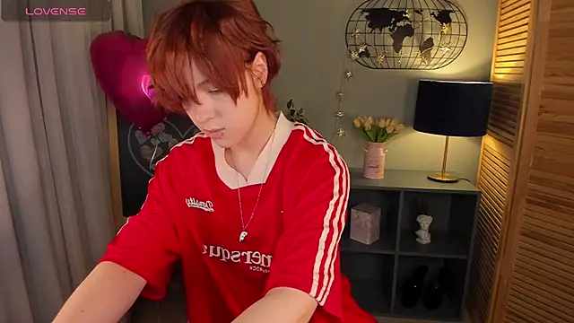 fiamoory online show from February 12, 4:23 am