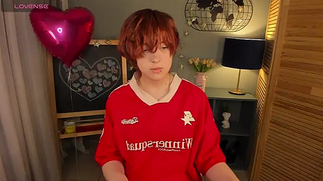 fiamoory online show from February 12, 7:23 am