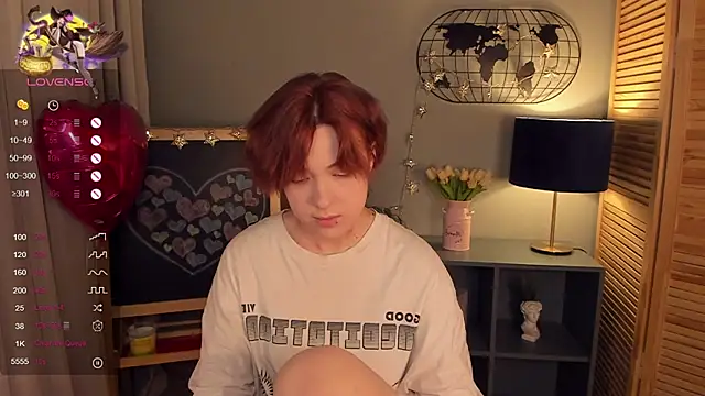 fiamoory online show from February 15, 11:50 am