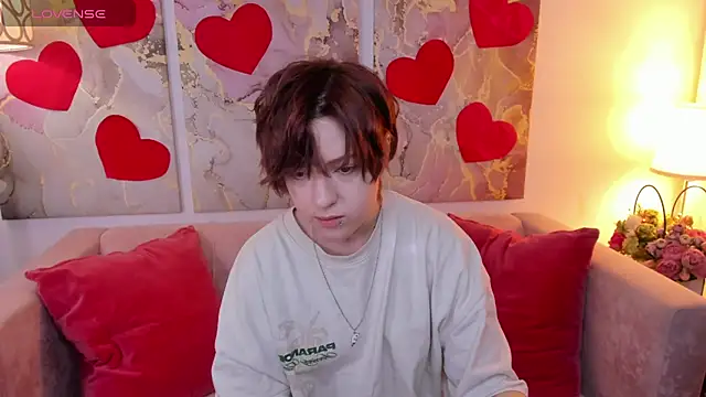 fiamoory online show from February 18, 1:21 am