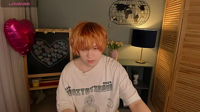 fiamoory online show from February 23, 4:39 am