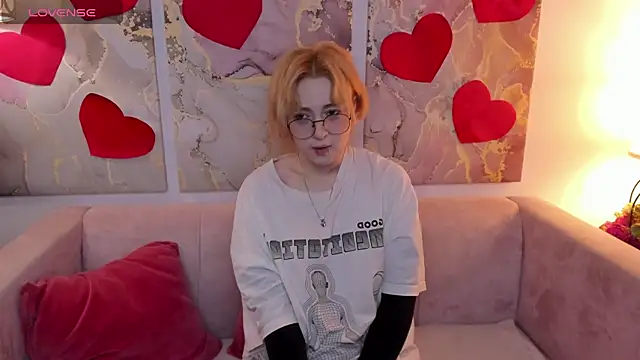 fiamoory online show from February 26, 1:11 am