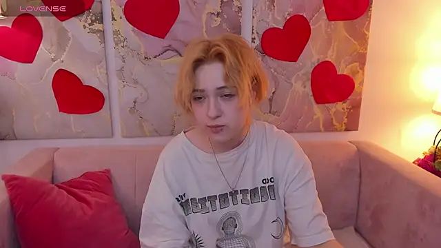 fiamoory online show from February 26, 4:47 am