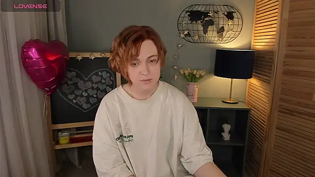 fiamoory online show from March 2, 4:17 am