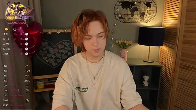 fiamoory online show from March 3, 7:43 am