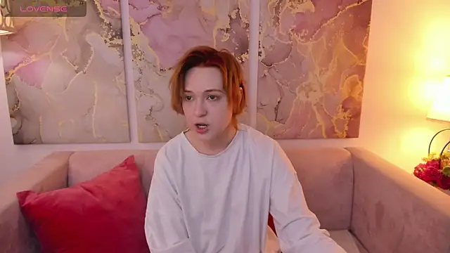 fiamoory online show from March 4, 4:27 am