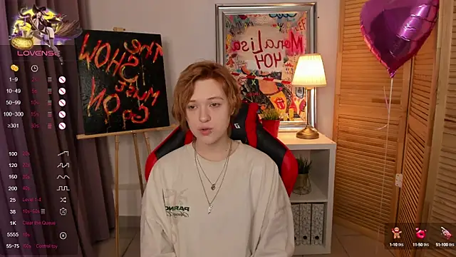 fiamoory online show from March 8, 1:28 am