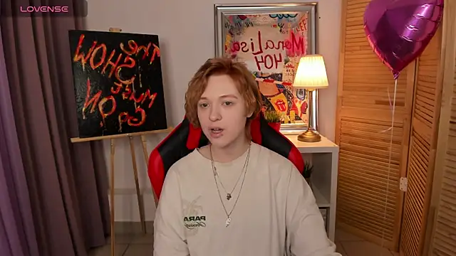 fiamoory online show from March 8, 4:34 am