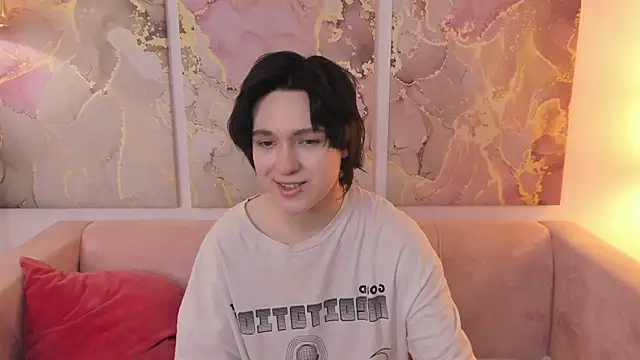 fiamoory online show from March 18, 4:26 am