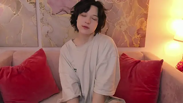 fiamoory online show from March 22, 1:22 am