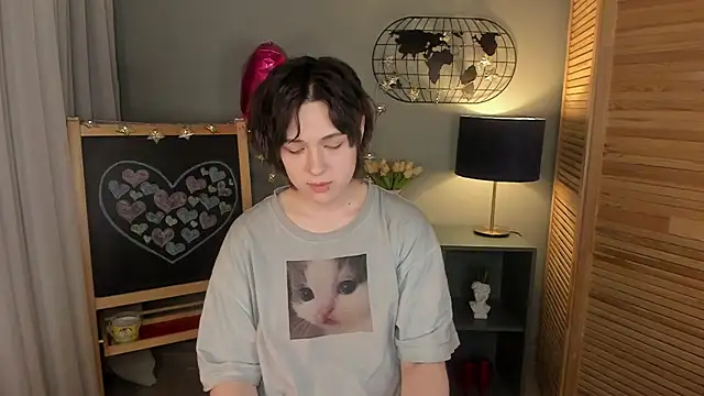 fiamoory online show from March 23, 4:49 am