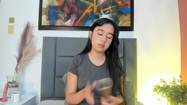 LaraGoldd online show from October 15, 12:33 am