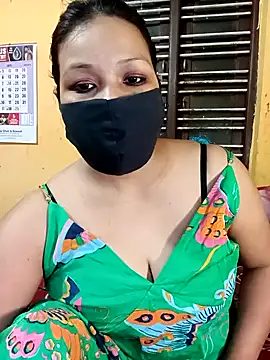 Radhikadavi879 online show from February 28, 5:04 pm