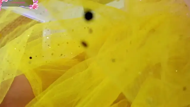  jade white  online show from March 3, 6:22 pm