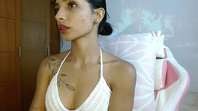 AnnitaSerna  online show from March 14, 7:26 am