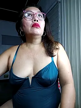 anniecoopeer online show from February 24, 11:09 pm