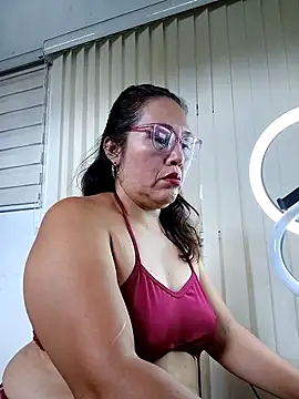 anniecoopeer online show from February 26, 7:16 pm