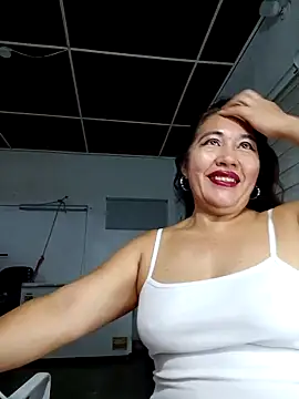 anniecoopeer online show from March 6, 11:47 am