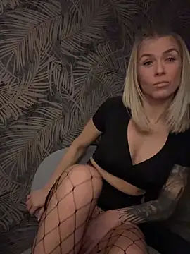 Snapshot of BlueEyesCarole chatting on January 23, 7:07 pm BlueEyesCarole online show from January 23, 7:07 pm