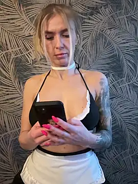 Snapshot of BlueEyesCarole chatting on March 5, 4:02 pm BlueEyesCarole online show from March 5, 4:02 pm