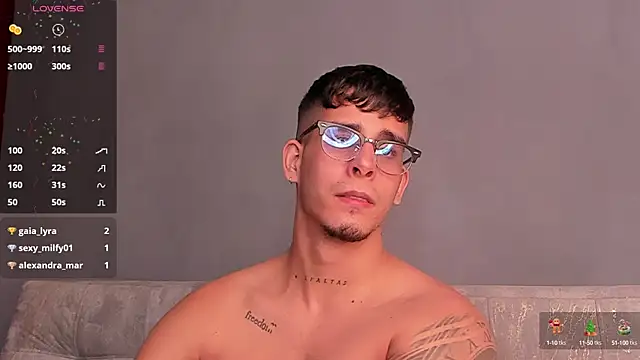 iamcamiloo  online show from December 27, 4:47 am