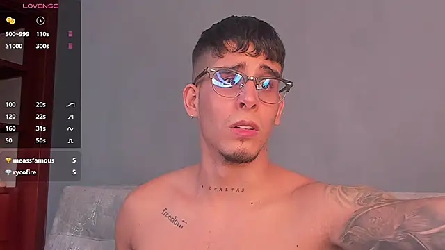 iamcamiloo  online show from December 28, 12:36 am