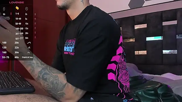 iamcamiloo  online show from February 8, 4:36 am