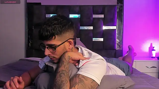 iamcamiloo  online show from March 7, 7:30 am