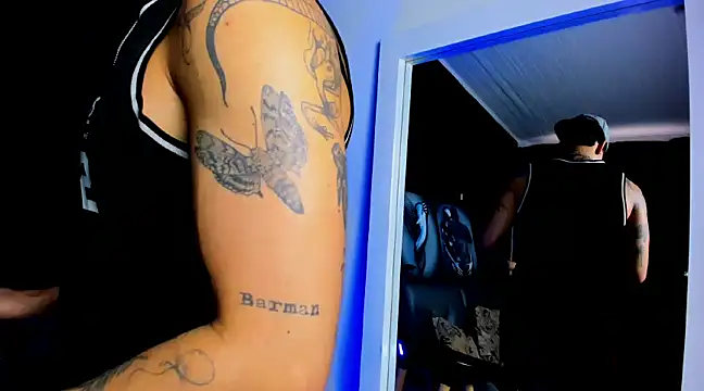 JUSTIN FULLER1 online show from December 4, 6:17 pm