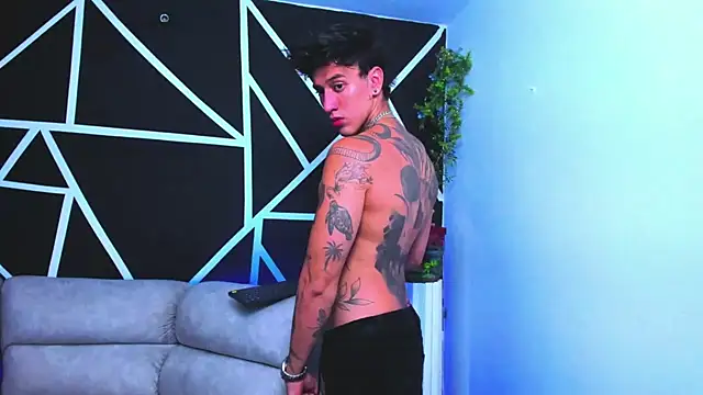 JUSTIN FULLER1 online show from February 9, 2:49 am