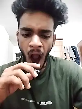 Snapshot of PRASADREDDY_HYD chatting on December 10, 12:27 pm PRASADREDDY HYD online show from December 10, 12:27 pm