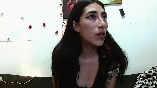 Asterothxznikki online show from December 21, 9:01 am