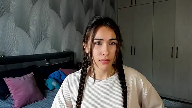 Bambiii bby online show from September 30, 1:21 am