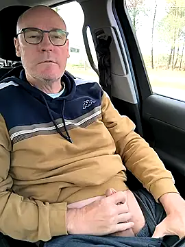 bogland33 online show from March 7, 10:13 am