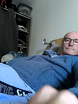 bogland33 online show from September 16, 8:15 am