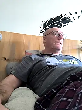 bogland33 online show from September 19, 8:16 am