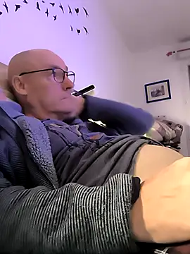 bogland33 online show from November 4, 8:41 pm