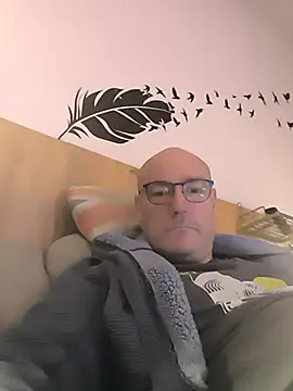 bogland33 online show from November 6, 7:59 pm