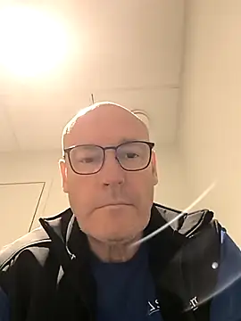 bogland33 online show from November 13, 4:50 pm