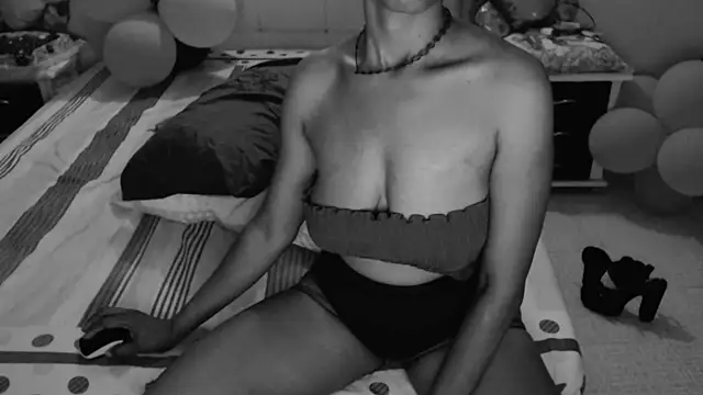 SashaBrianna99 online show from February 27, 6:18 am