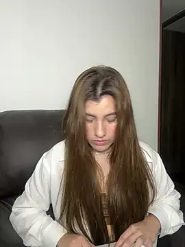 ARITOO  online show from February 10, 4:41 am