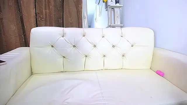 alaia 03 online show from March 17, 3:40 pm