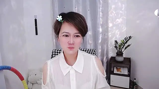 Fan ting online show from February 19, 12:00 pm